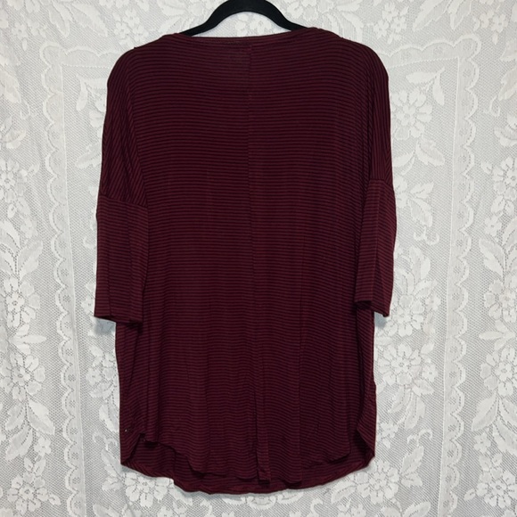 American Eagle Jegging Top - Picture 3 of 3